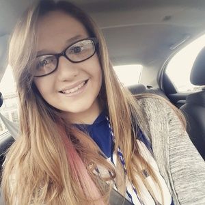 Meet your Posher, Renee